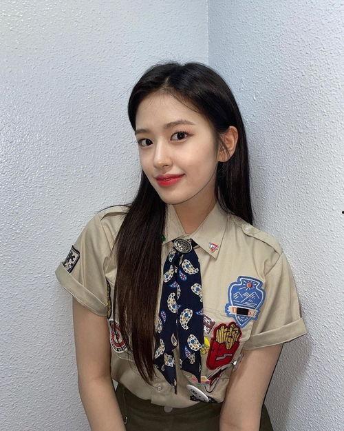 安宥真吃瓜,揭秘娱乐圈背后的那些事儿