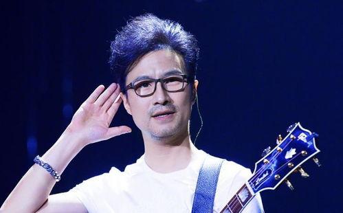 汪峰直播在线吃瓜,在线吃瓜，揭秘娱乐圈幕后风云